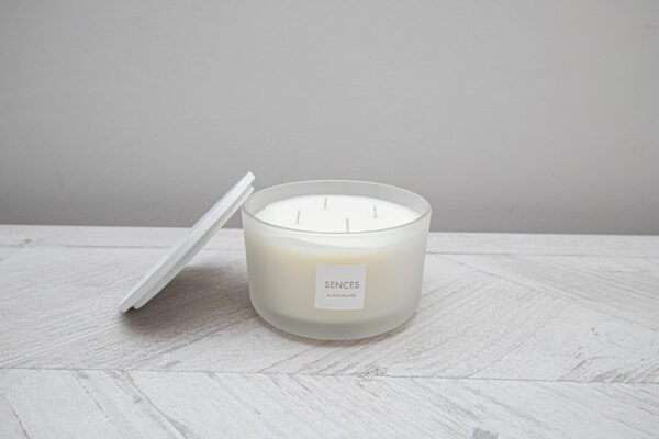 Sences White Alang Alang Lidded Candle - Image 2